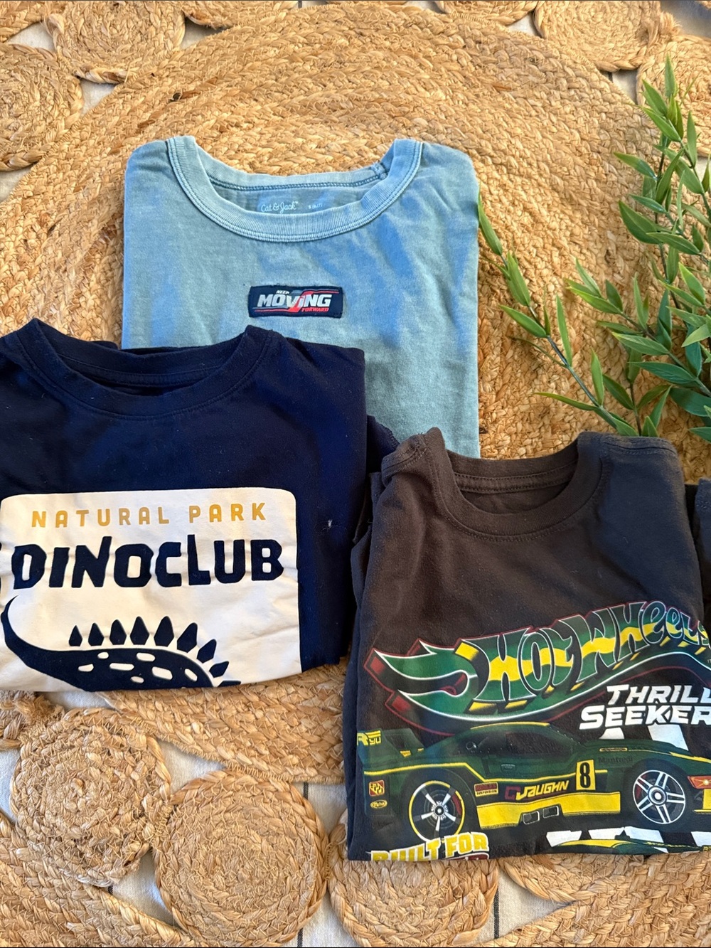 Hot Wheels Cat & Jack H&M Bungle 100% Cotton Tee Printed Front. Size S (6/7)
